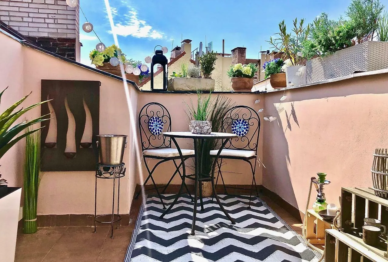 Duplex With Quite Terrace On Wenceslas Sq. Prag Tschechische Republik