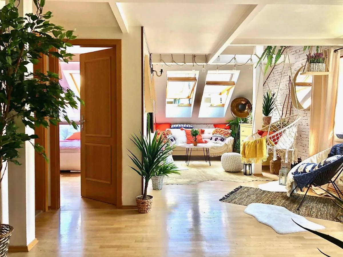 Duplex With Quite Terrace On Wenceslas Sq. Prag